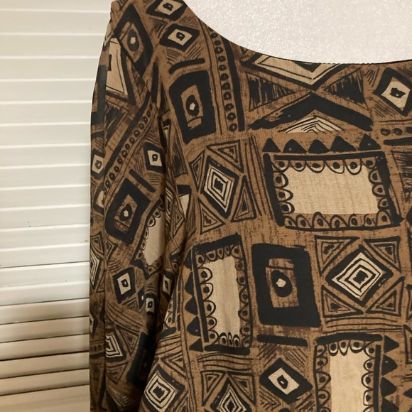 Signature by Robbie Bee  Women’s Dress with sachse belt. Plus Size 18 - Picture 6 of 10